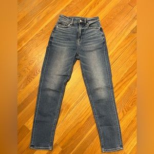 AMERICAN EGALE High Rise Mom Jean